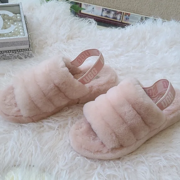EUC UGG Fluff Yeah Slides - Picture 2 of 6
